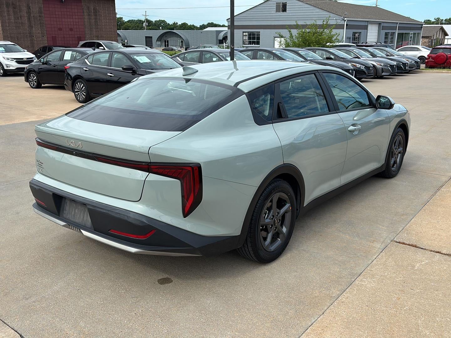2025 Kia K4 LXS
