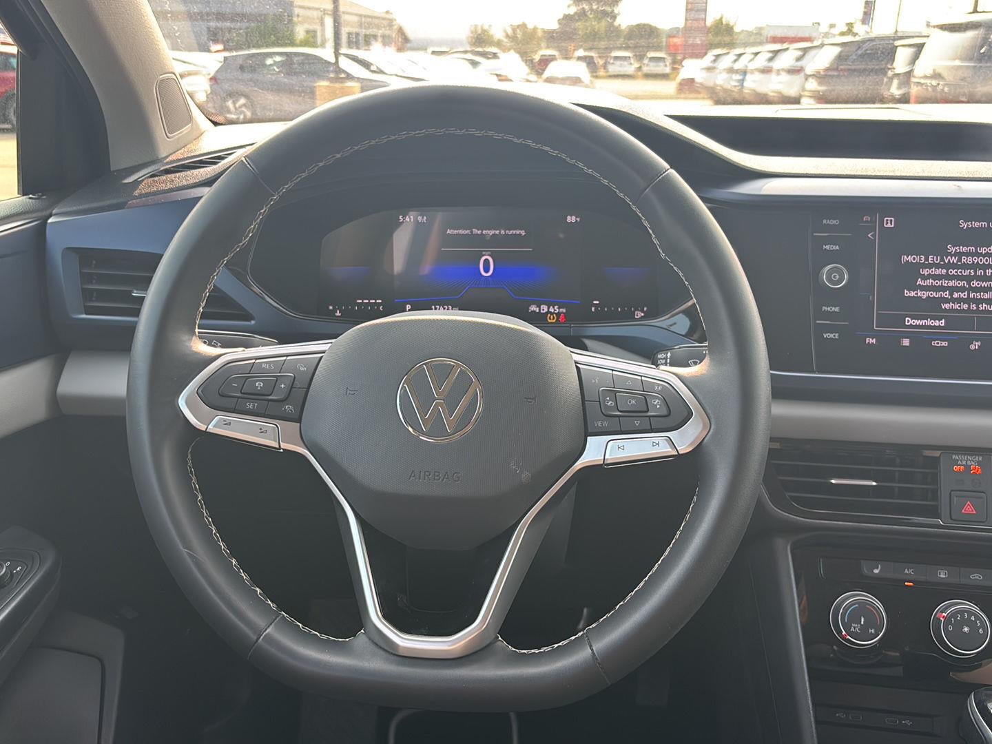 2023 Volkswagen Taos SE