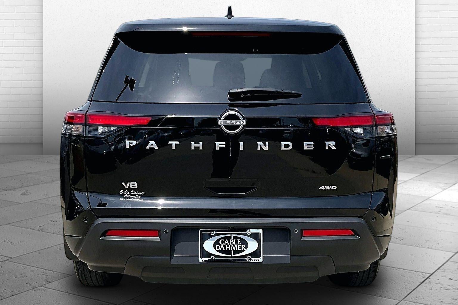 2025 Nissan Pathfinder S