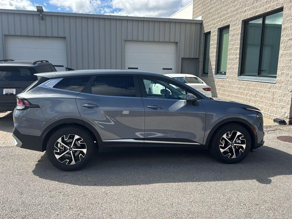 Used 2024 Kia Sportage EX with VIN 5XYK33DF7RG207766 for sale in Kansas City
