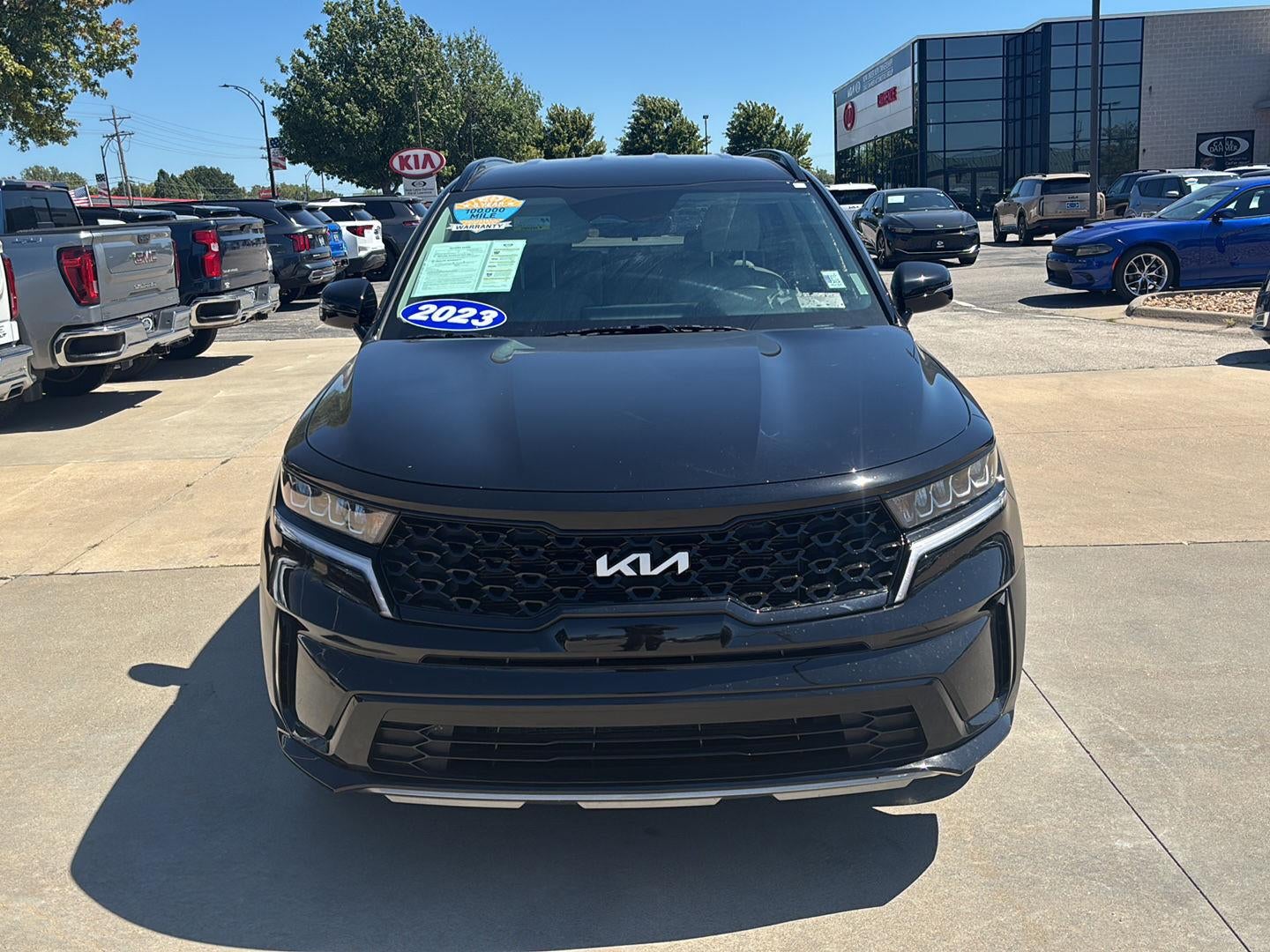 Used 2023 Kia Sorento S with VIN 5XYRL4LC0PG223428 for sale in Kansas City
