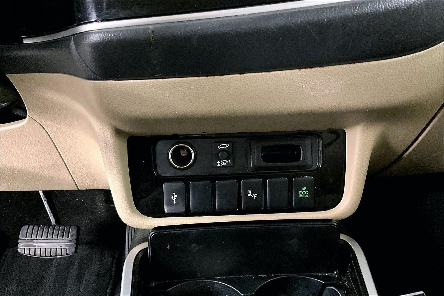 2020 Mitsubishi Outlander SE