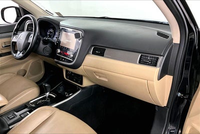 2020 Mitsubishi Outlander SE