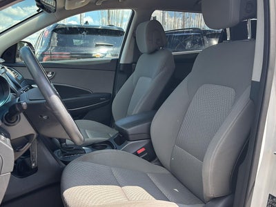 2017 Hyundai Santa Fe SE