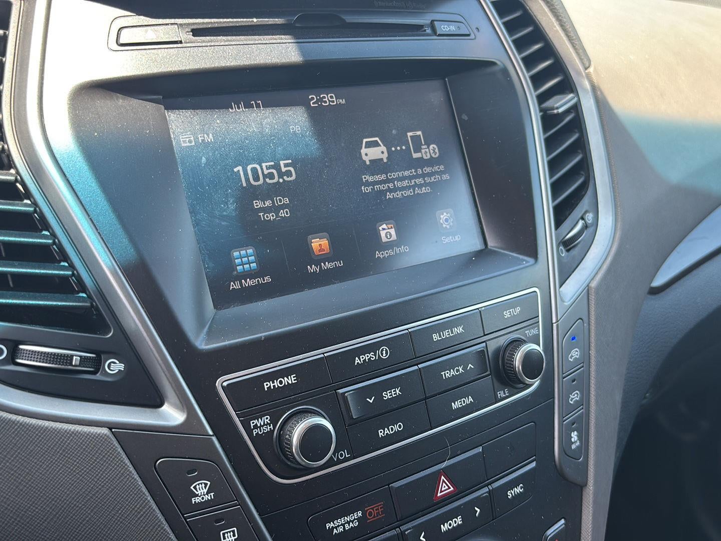 2017 Hyundai Santa Fe SE