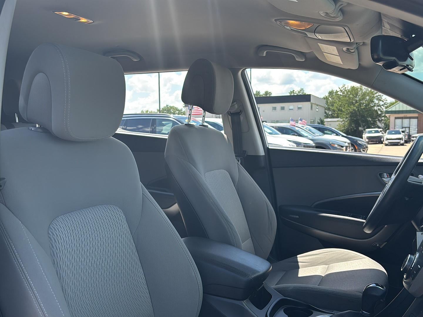 2017 Hyundai Santa Fe SE