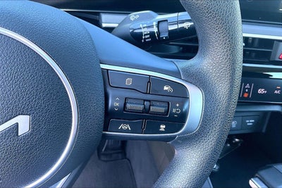 2025 Kia K5 LXS
