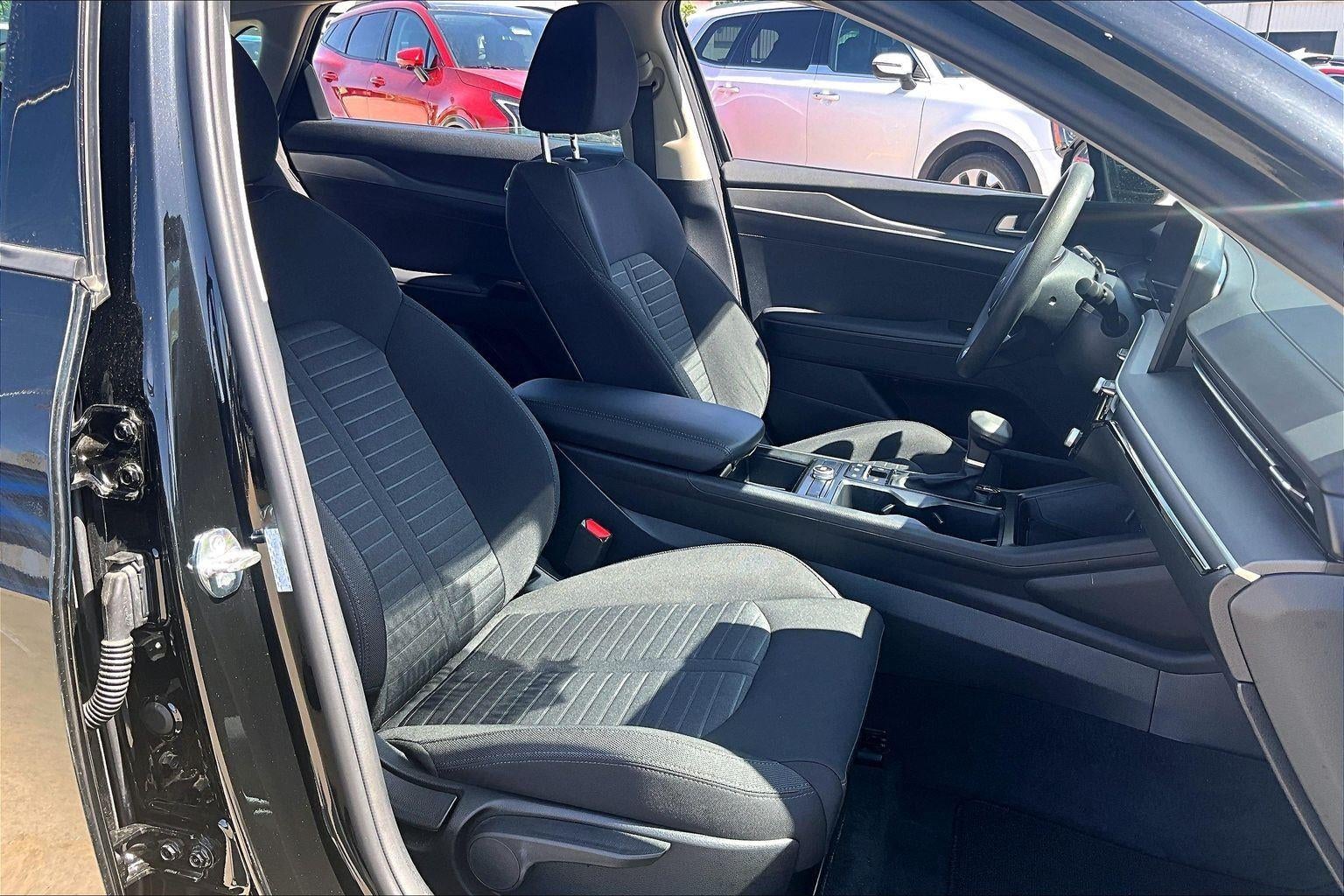 2025 Kia K5 LXS