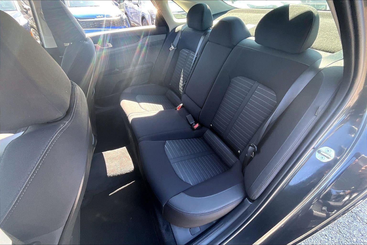 2025 Kia K5 LXS