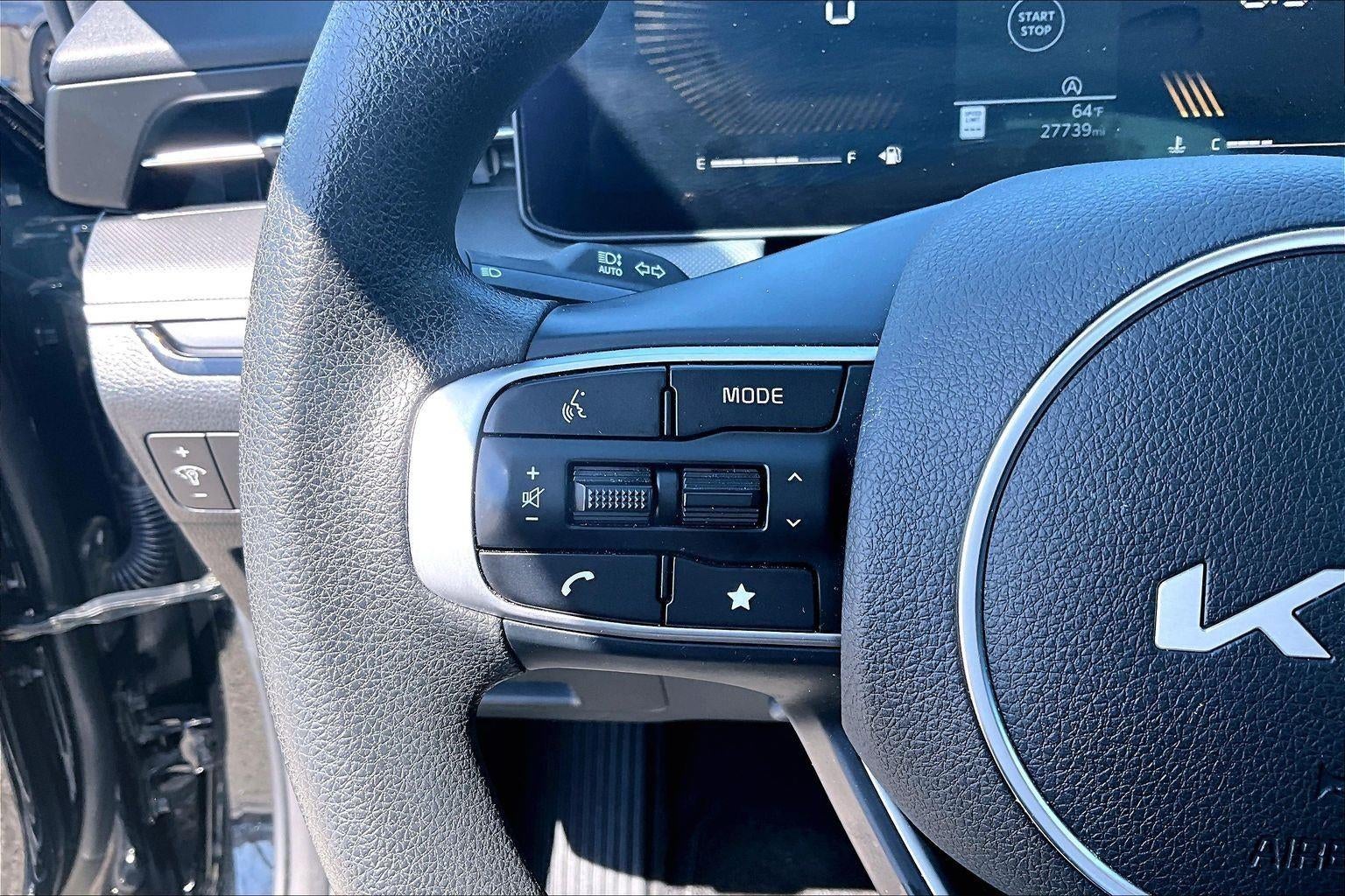 2025 Kia K5 LXS