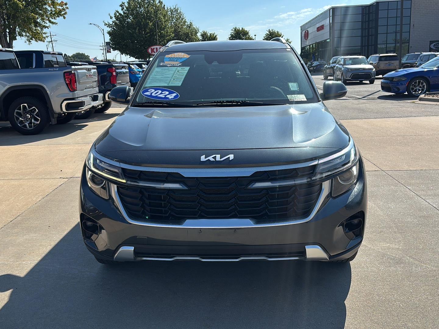 Used 2024 Kia Seltos EX with VIN KNDER2AA8R7491470 for sale in Kansas City