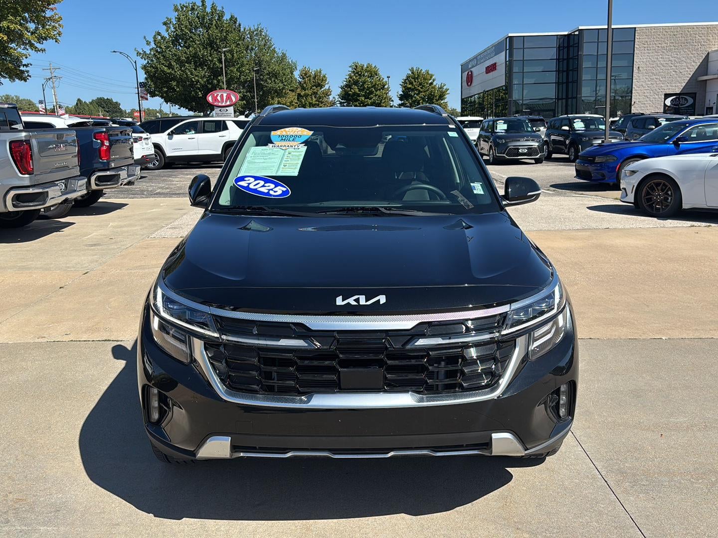 Used 2025 Kia Seltos SX with VIN KNDETCA78S7781371 for sale in Kansas City