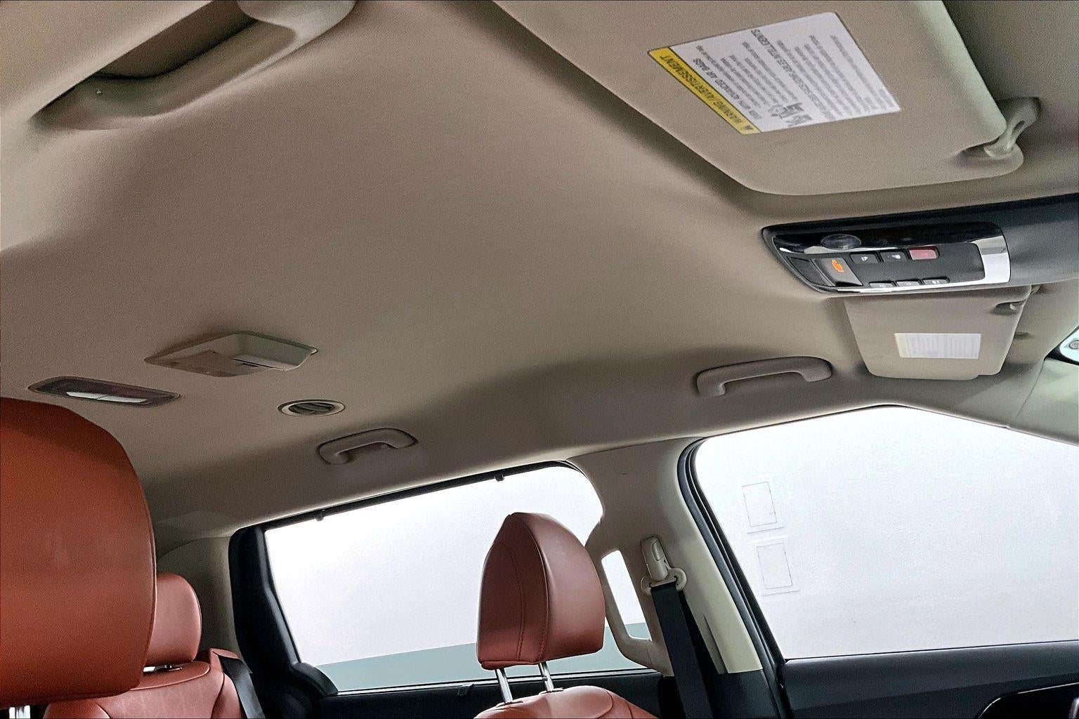 2024 Kia Carnival SX