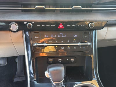 2024 Kia Carnival SX