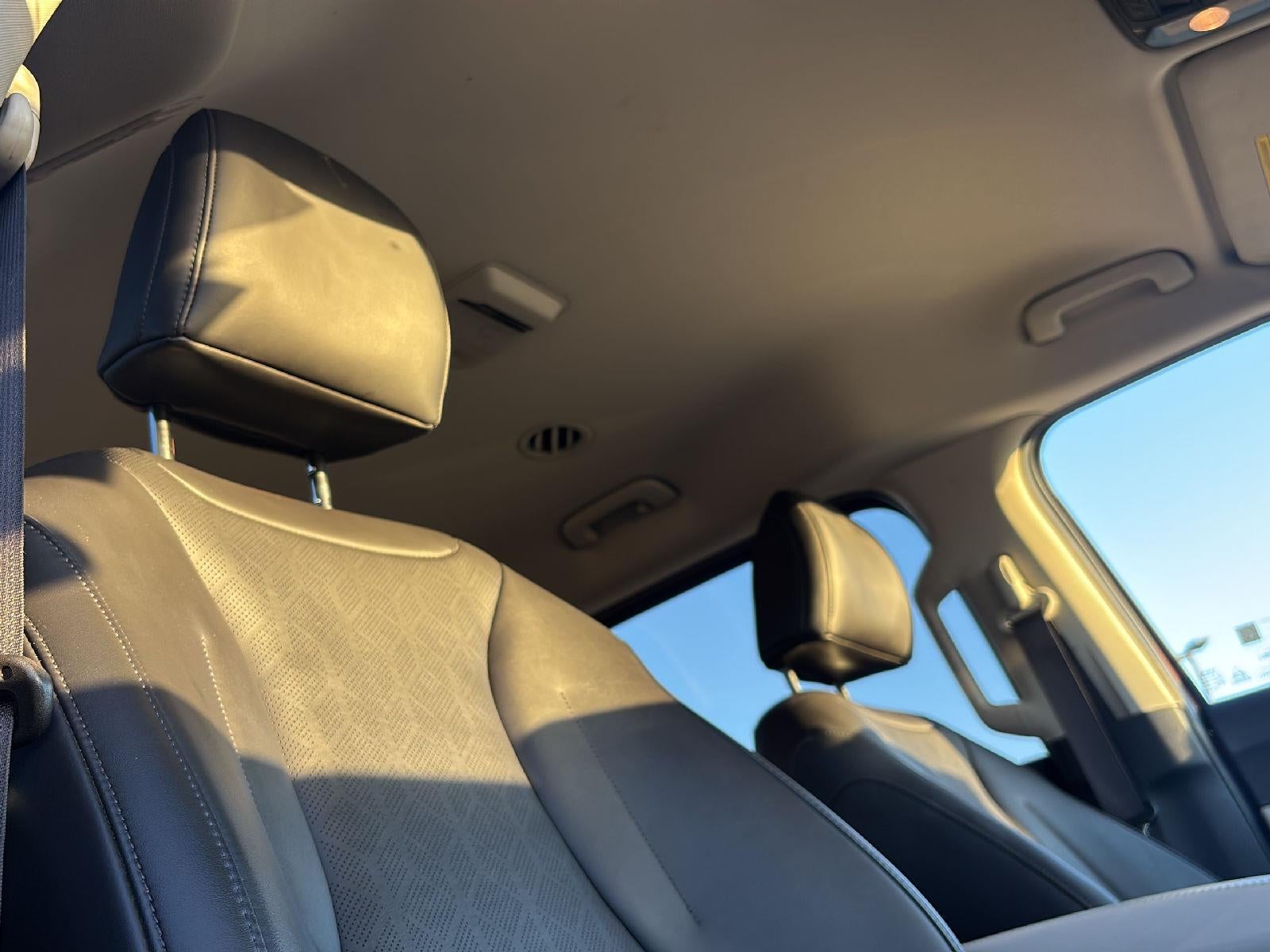 2024 Kia Carnival SX