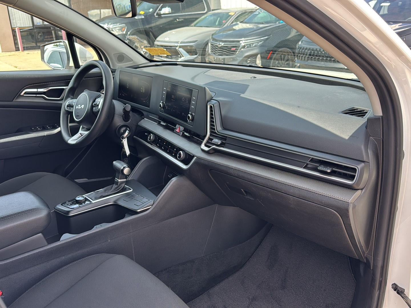 2024 Kia Sportage LX