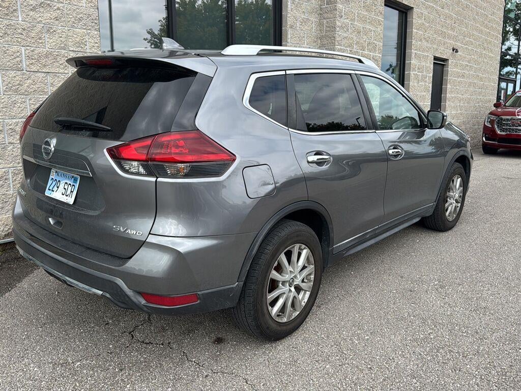 Used 2018 Nissan Rogue SV with VIN KNMAT2MV6JP587231 for sale in Kansas City